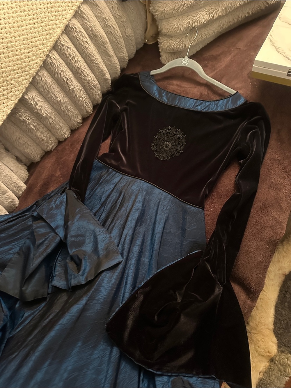 Gothic  / Halloween  GORGEOUS Long Dress From  From LAURIE CABOT Witch SALEM MA
